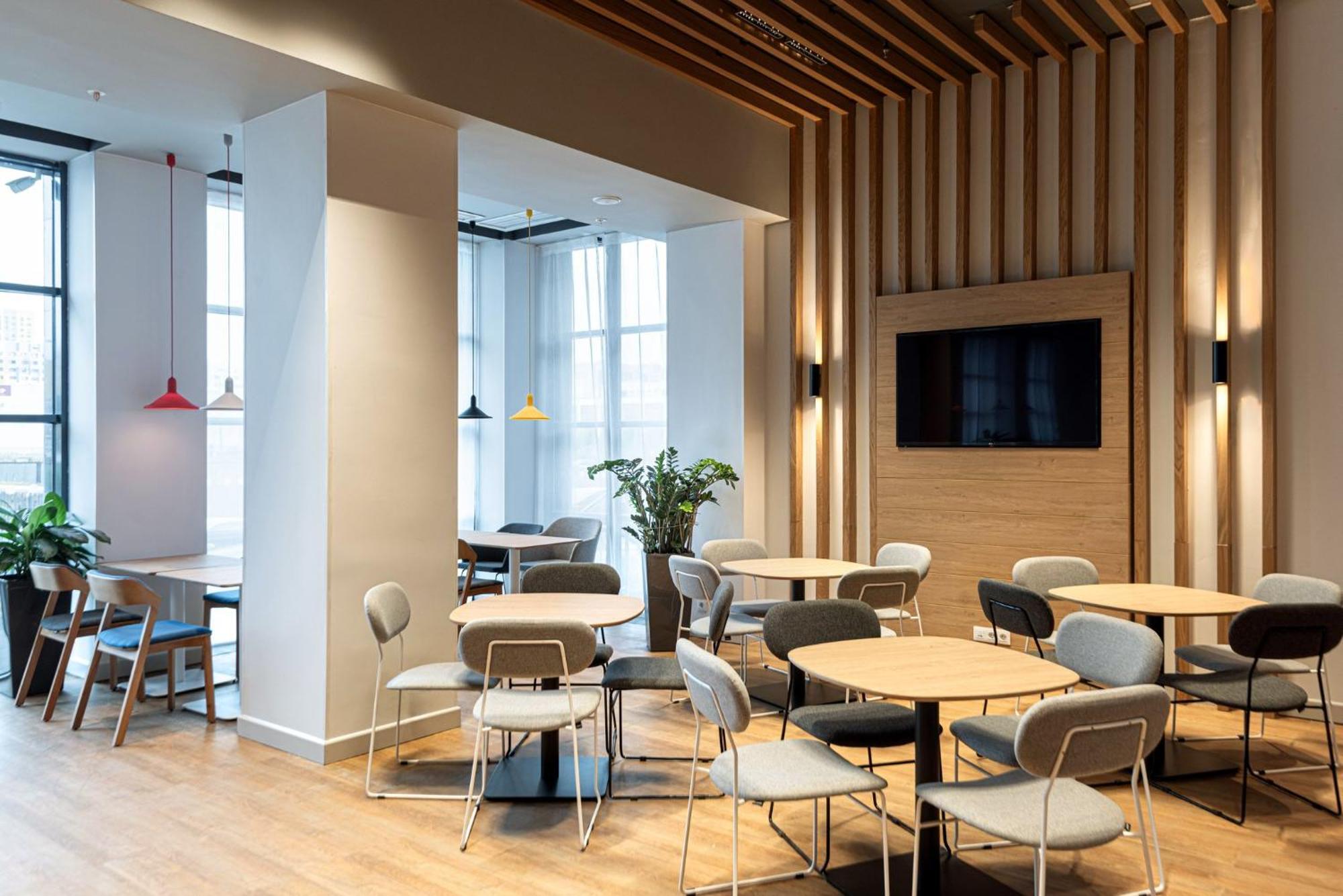 Holiday Inn Express - Astana - Turan By Ihg Exteriör bild