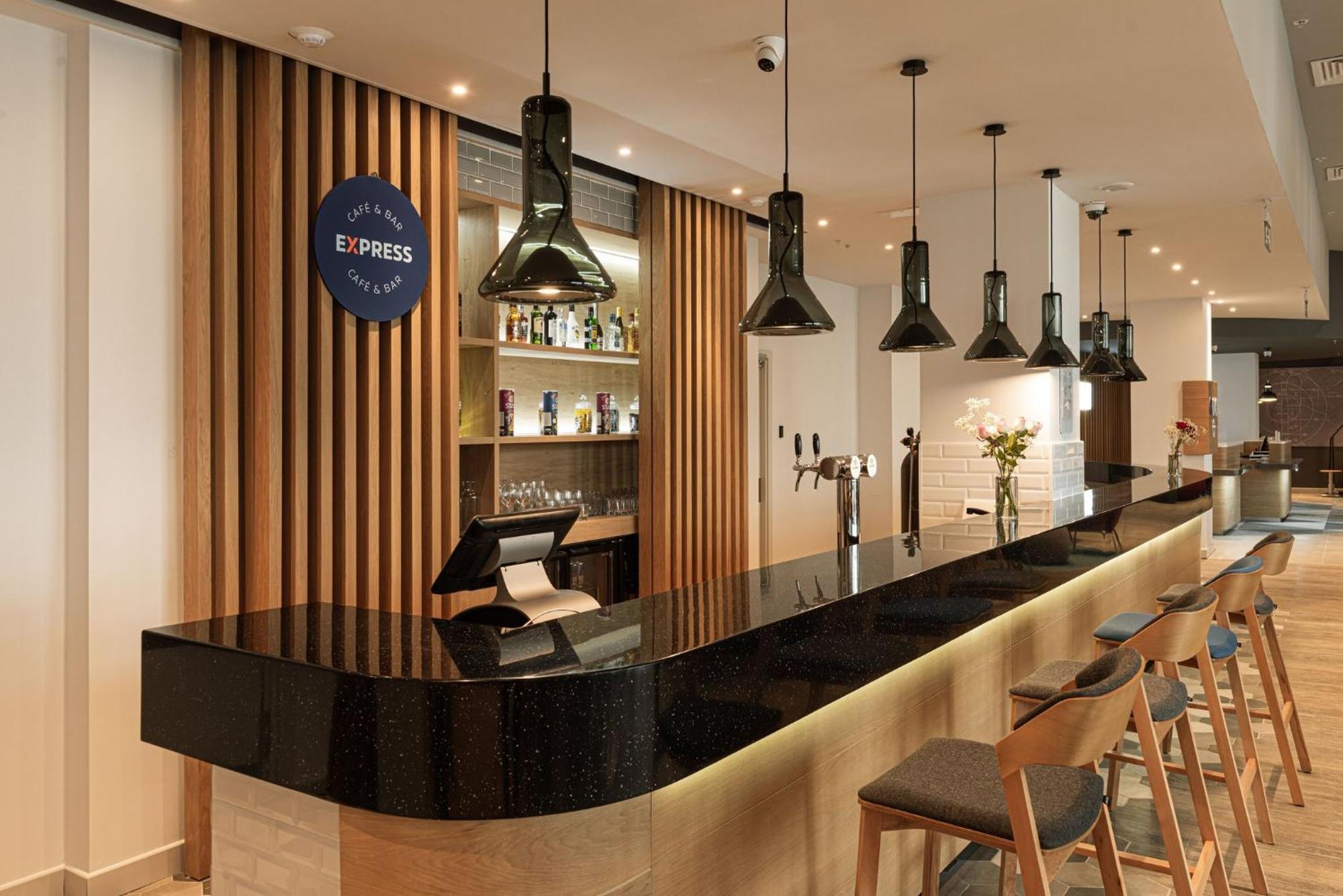 Holiday Inn Express - Astana - Turan By Ihg Exteriör bild
